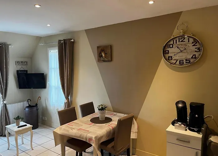 Aux Du Port Honfleur